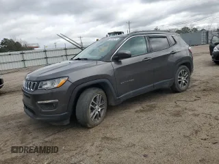 2020 Jeep Compass Latitude w/Sun/Safety Pkg with VIN 3C4NJCBB4LT256748, listed as a Copart auction lot 47537325 with 185,504 mi miles and Clean Title. Bid and sale history available at carsss.com. Image 1.
