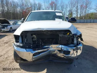 2018 Ram 2500 Tradesman with VIN 3C6UR5CJ1JG336382, listed as a IAAI auction lot 39077896 with 118,111 mi miles. Bid and sale history available at carsss.com. Image 13.