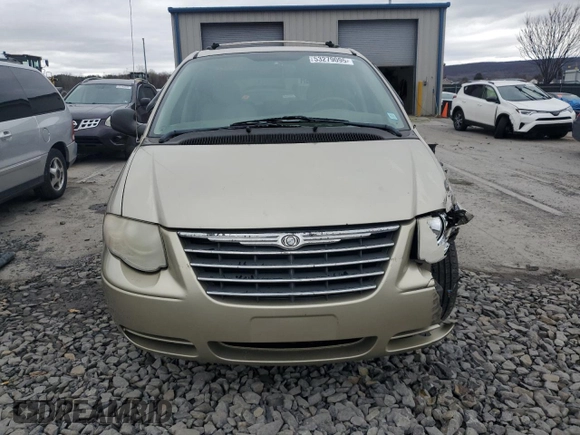 2005 Chrysler Town & Country Limited with VIN 2C8GP64L85R187212, listed as a Copart auction lot 53279095 with 112,233 mi miles and Salvage Title. Bid and sale history available at carsss.com. Image 5.