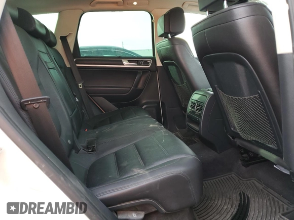 2016 Volkswagen Touareg Sport с VIN WVGEF9BPXGD011699, выставлен на аукционе Copart как лот 85089304 с пробегом 107 792 миль миль и Списание • Salvage title. История ставок и продаж доступна на DreamBid. Изображение 11.