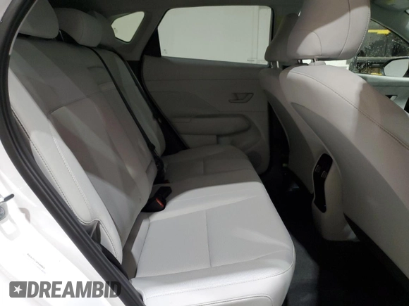 2025 Hyundai Kona SEL with VIN KM8HB3ABXSU235950, listed as a Copart auction lot 45015925 with 8,289 mi miles and Clean Title. Bid and sale history available at carsss.com. Image 10.