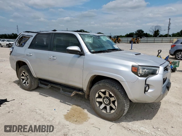 2020 Toyota 4Runner SR5 with VIN JTEBU5JR2L5778598, listed as a Copart auction lot 59329825 with 104,178 mi miles and Salvage title. Bid and sale history available at DreamBid. Image 4.