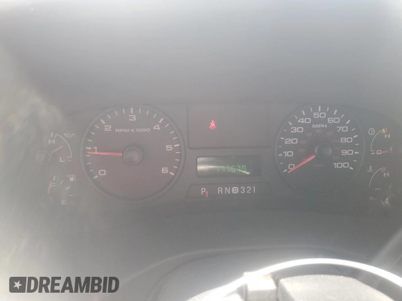 2005 Ford F-250 XL z VIN 1FTNX20525EA83143, wystawiony jako Copart lot #61446145 z przebiegiem 177 679 mil mil oraz Szkoda całkowita • Salvage title. Historia ofert i sprzedaży dostępna na DreamBid. Obrazek 9.