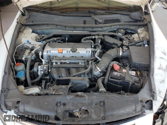 2010 Honda Accord EX z VIN 1HGCP2F7XAA093583, wystawiony jako Copart lot #57657325 z przebiegiem 112 768 mil mil oraz Nie do naprawy • Non repairable. Historia ofert i sprzedaży dostępna na DreamBid. Obrazek 11.