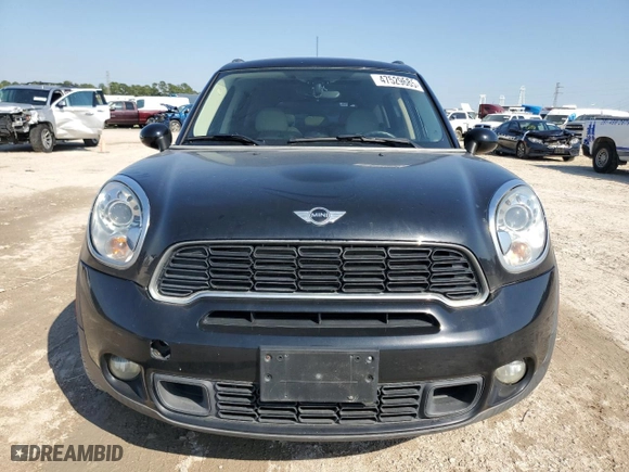 2012 MINI Cooper Countryman S with VIN WMWZC3C56CWL87305, listed as a Copart auction lot 47529685 with 30,446 mi miles and Salvage Title. Bid and sale history available at carsss.com. Image 5.