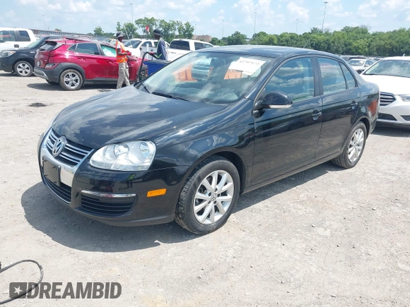 2010 Volkswagen Jetta SEL with VIN 3VWRX7AJ5AM098246, listed as a IAAI auction lot 42797172 with 160,972 mi miles and . Bid and sale history available at DreamBid. Image 2.