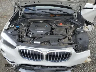 2016 BMW X1 xDrive28i z VIN WBXHT3C37GP882189, wystawiony jako Copart lot #56983985 z przebiegiem 45 700 mil mil oraz Szkoda całkowita • Salvage title. Historia ofert i sprzedaży dostępna na DreamBid. Obrazek 12.