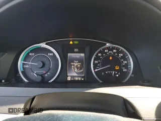 2015 Toyota Camry LE z VIN 4T1BD1FK0FU158184, wystawiony jako Copart lot #55705715 z przebiegiem 158 167 mil mil oraz Szkoda całkowita • Salvage title. Historia ofert i sprzedaży dostępna na DreamBid. Obrazek 9.