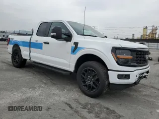 2024 Ford F-150 z VIN 1FTFX2L52RKF00574, wystawiony jako Copart lot #50767795 z przebiegiem 920 mil mil oraz Szkoda całkowita • Salvage title. Historia ofert i sprzedaży dostępna na DreamBid. Obrazek 4.