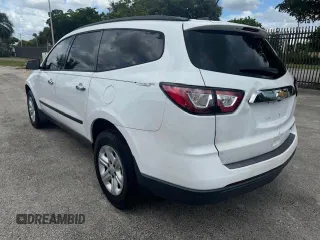 2016 Chevrolet Traverse LS with VIN 1GNKRFED2GJ236027, listed as a Copart auction lot 41712055 with 117,234 mi miles and Salvage Title. Bid and sale history available at carsss.com. Image 2.
