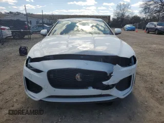 2020 Jaguar XE R-Dynamic S z VIN SAJAT4GX1LCP61713, wystawiony jako Copart lot #44902675 z przebiegiem 79 164 mil mil oraz Szkody całkowita. Historia ofert i sprzedaży dostępna na DreamBid. Obrazek 5.