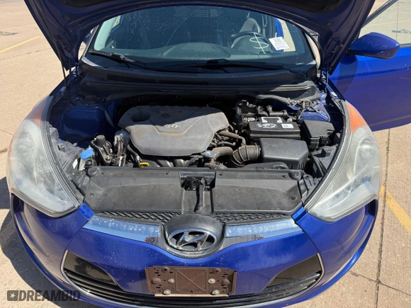 2013 Hyundai Veloster w/Black Int with VIN KMHTC6AD1DU142750, listed as a Copart auction lot 50218935 with 136,700 mi miles and Clean Title. Bid and sale history available at carsss.com. Image 7.
