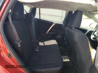 2017 Toyota RAV4 LE с VIN JTMBFREV0HJ122203, выставлен на аукционе Copart как лот 57300735 с пробегом 58 429 миль миль и Списание • Salvage title. История ставок и продаж доступна на DreamBid. Изображение 10.