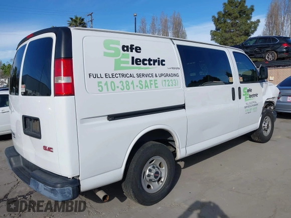 2016 GMC Savana Cargo z VIN 1GTW7AFF5G1159706, wystawiony jako IAAI lot #42018527 z przebiegiem 103 497 mil mil oraz . Historia ofert i sprzedaży dostępna na DreamBid. Obrazek 4.