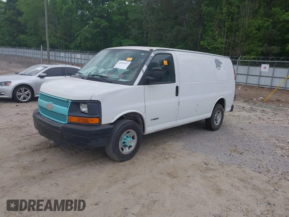 2005 Chevrolet Express Cargo z VIN 1GCGG25V451145263, wystawiony jako IAAI lot #42093657 z przebiegiem Nie podano mil oraz . Historia ofert i sprzedaży dostępna na DreamBid. Obrazek 2.