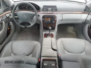 2000 Mercedes-Benz S-Class with VIN WDBNG75J1YA106781, listed as a Copart auction lot 70978664 with 214,330 mi miles and Salvage Title. Bid and sale history available at carsss.com. Image 8.