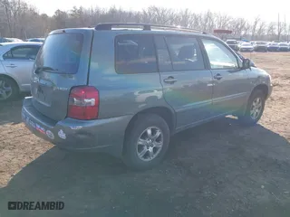 2006 Toyota Highlander with VIN JTEHP21A660171244, listed as a IAAI auction lot 41328204 with 131,186 mi miles. Bid and sale history available at carsss.com. Image 4.