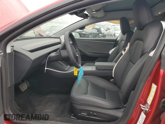 2024 Tesla Model 3 z VIN 5YJ3E1EA8RF848065, wystawiony jako Copart lot #82765684 z przebiegiem 3782 mil mil oraz Szkody całkowita. Historia ofert i sprzedaży dostępna na DreamBid. Obrazek 7.