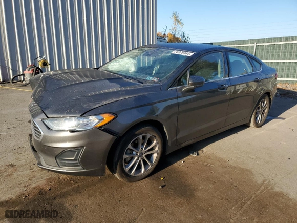 2019 Ford Fusion SE with VIN 3FA6P0HD0KR245435, listed as a Copart auction lot 76979464 with 62,221 mi miles and Salvage Title. Bid and sale history available at carsss.com. Image 1.