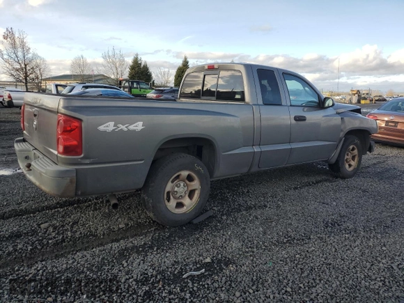 2005 Dodge Dakota ST with VIN 1D7HW22K45S270278, listed as a Copart auction lot 85540104 with 90,707 mi miles and Salvage Title. Bid and sale history available at DreamBid. Image 3.