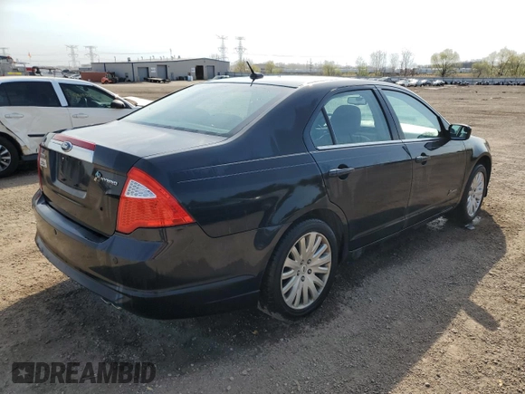 2010 Ford Fusion Hybrid с VIN 3FADP0L32AR310256, выставлен на аукционе Copart как лот 54310965 с пробегом 126 258 миль миль и Списание • Salvage title. История ставок и продаж доступна на DreamBid. Изображение 3.