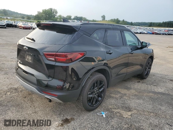2024 Chevrolet Blazer LT z VIN 3GNKBJRS7RS159107, wystawiony jako Copart lot #65522404 z przebiegiem 15 219 mil mil oraz Szkoda całkowita • Salvage title. Historia ofert i sprzedaży dostępna na DreamBid. Obrazek 3.