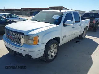 2008 GMC Sierra 1500 SLE1 z VIN 3GTEC13J48G183191, wystawiony jako IAAI lot #41400811 z przebiegiem 249 798 mil mil oraz . Historia ofert i sprzedaży dostępna na DreamBid. Obrazek 2.