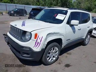 2017 Jeep Renegade Latitude with VIN ZACCJBBB8HPG52343, listed as a IAAI auction lot 42358909 with 101,348 mi miles and . Bid and sale history available at DreamBid. Image 17.