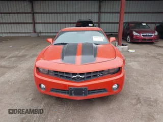 2012 Chevrolet Camaro 1LT z VIN 2G1FB1E36C9205287, wystawiony jako IAAI lot #42076941 z przebiegiem 86 155 mil mil oraz . Historia ofert i sprzedaży dostępna na DreamBid. Obrazek 13.