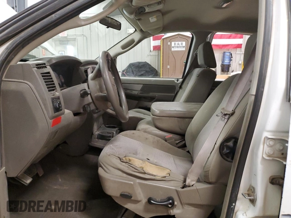 2008 Dodge 1500 SLT z VIN 1D7HU18298S567638, wystawiony jako Copart lot #53362695 z przebiegiem 227 073 mil mil oraz Czysty tytuł • Clean title. Historia ofert i sprzedaży dostępna na DreamBid. Obrazek 7.