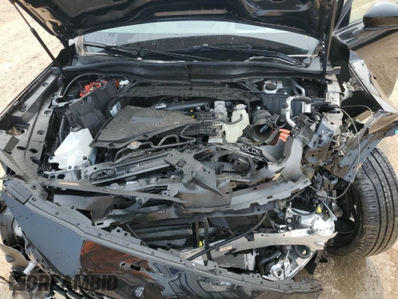 2025 Mazda CX-70 with VIN JM3KJDHD4S1115855, listed as a Copart auction lot 60230865 with 5,899 mi miles and Salvage title. Bid and sale history available at DreamBid. Image 11.