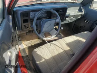 1993 Dodge Dakota S z VIN 1B7FL26X2PS175592, wystawiony jako Copart lot #76744054 z przebiegiem 94 863 mil mil oraz Szkoda całkowita • Salvage title. Historia ofert i sprzedaży dostępna na DreamBid. Obrazek 8.