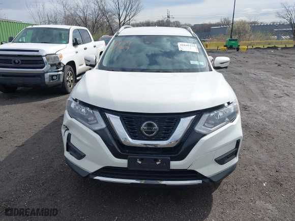 2020 Nissan Rogue SV with VIN JN8AT2MV8LW137111, listed as a IAAI auction lot 41849729 with 59,773 mi miles. Bid and sale history available at carsss.com. Image 12.