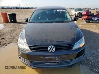 2012 Volkswagen Jetta SE z VIN 3VWDX7AJ2CM323722, wystawiony jako Copart lot #58873675 z przebiegiem 164 750 mil mil oraz Czysty tytuł • Clean title. Historia ofert i sprzedaży dostępna na DreamBid. Obrazek 5.