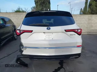 2024 Acura MDX Technology z VIN 5J8YD9H42RL007046, wystawiony jako IAAI lot #41701531 z przebiegiem 7 581 mil mil oraz . Historia ofert i sprzedaży dostępna na DreamBid. Obrazek 17.