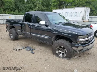 2002 Chevrolet Silverado 1500 LS with VIN 1GCEK19T22E274003, listed as a Copart auction lot 64576524 with 310,386 mi miles and Non Repairable. Bid and sale history available at carsss.com. Image 4.