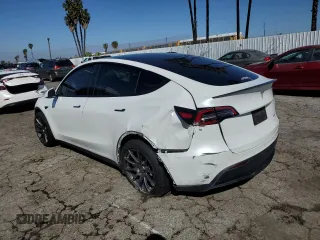 2021 Tesla Model Y Long Range with VIN 5YJYGDEEXMF146617, listed as a Copart auction lot 49347125 with 98,084 mi miles and Salvage Title. Bid and sale history available at DreamBid. Image 2.