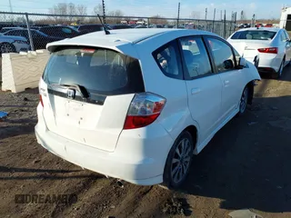 2013 Honda Fit Sport с VIN JHMGE8H53DC052224, выставлен на аукционе IAAI как лот 41524154 с пробегом 74 204 миль миль и . История ставок и продаж доступна на DreamBid. Изображение 4.