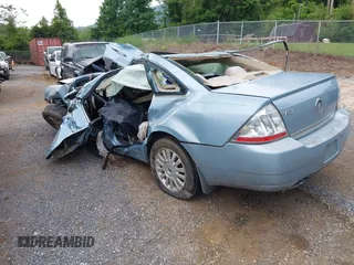 2008 Mercury Sable z VIN 1MEHM40W68G608061, wystawiony jako IAAI lot #42273917 z przebiegiem 121 126 mil mil oraz . Historia ofert i sprzedaży dostępna na DreamBid. Obrazek 3.