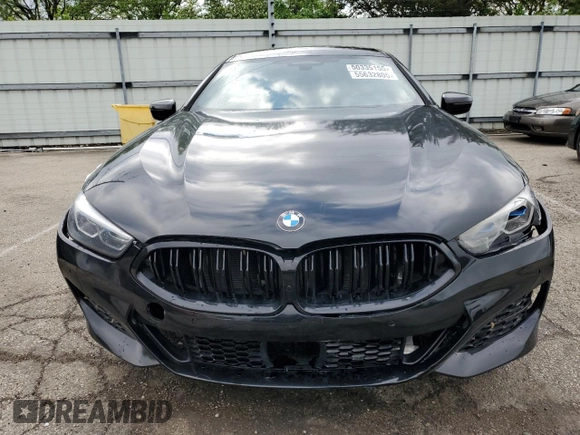 2022 BMW 8 Series M850i z VIN WBAGV8C02NCK08667, wystawiony jako Copart lot #55632805 z przebiegiem 22 737 mil mil oraz Szkody całkowita. Historia ofert i sprzedaży dostępna na DreamBid. Obrazek 5.