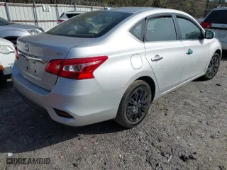 2016 Nissan Sentra SR with VIN 3N1AB7AP1GL678565, listed as a IAAI auction lot 41756755 with 132,571 mi miles. Bid and sale history available at carsss.com. Image 4.