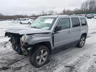 2017 Jeep Patriot High Altitude with VIN 1C4NJRFB8HD174113, listed as a IAAI auction lot 41527386 with 80,854 mi miles. Bid and sale history available at carsss.com. Image 17.