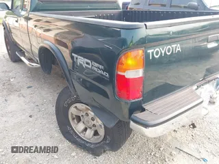 1999 Toyota Tacoma PreRunner z VIN 4TASM92N7XZ505612, wystawiony jako IAAI lot #42413856 z przebiegiem 131 140 mil mil oraz . Historia ofert i sprzedaży dostępna na DreamBid. Obrazek 6.