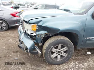 2009 GMC Sierra 1500 SLE with VIN 1GTEK29009Z214672, listed as a IAAI auction lot 41941003 with 165,546 mi miles. Bid and sale history available at carsss.com. Image 6.