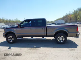 2004 Ford F-250 XL z VIN 1FTNW21S94ED04226, wystawiony jako IAAI lot #41844734 z przebiegiem 113 787 mil mil oraz . Historia ofert i sprzedaży dostępna na DreamBid. Obrazek 13.