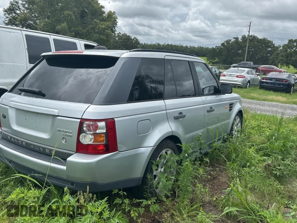 2008 Land Rover Range Rover Sport HSE с VIN SALSK25428A171759, выставлен на аукционе Copart как лот 59939805 с пробегом 169 102 миль миль и Чистый • Clean title. История ставок и продаж доступна на DreamBid. Изображение 4.
