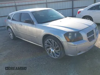 2007 Dodge Magnum with VIN 2D4FV47V87H622228, listed as a IAAI auction lot 41606045 with 264,622 mi miles and . Bid and sale history available at carsss.com. Image 1.