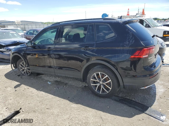 2021 Volkswagen Tiguan S with VIN 3VV1B7AX3MM025109, listed as a Copart auction lot 55198384 with 44,558 mi miles and Salvage Title. Bid and sale history available at carsss.com. Image 2.