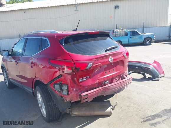 2018 Nissan Rogue Sport SV with VIN JN1BJ1CP9JW164787, listed as a IAAI auction lot 41988580 with 167,001 mi miles. Bid and sale history available at carsss.com. Image 3.