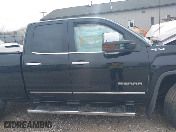 2017 GMC Sierra 1500 SLT z VIN 1GTV2NEC7HZ111863, wystawiony jako IAAI lot #41941394 z przebiegiem 66 964 mil mil oraz . Historia ofert i sprzedaży dostępna na DreamBid. Obrazek 13.